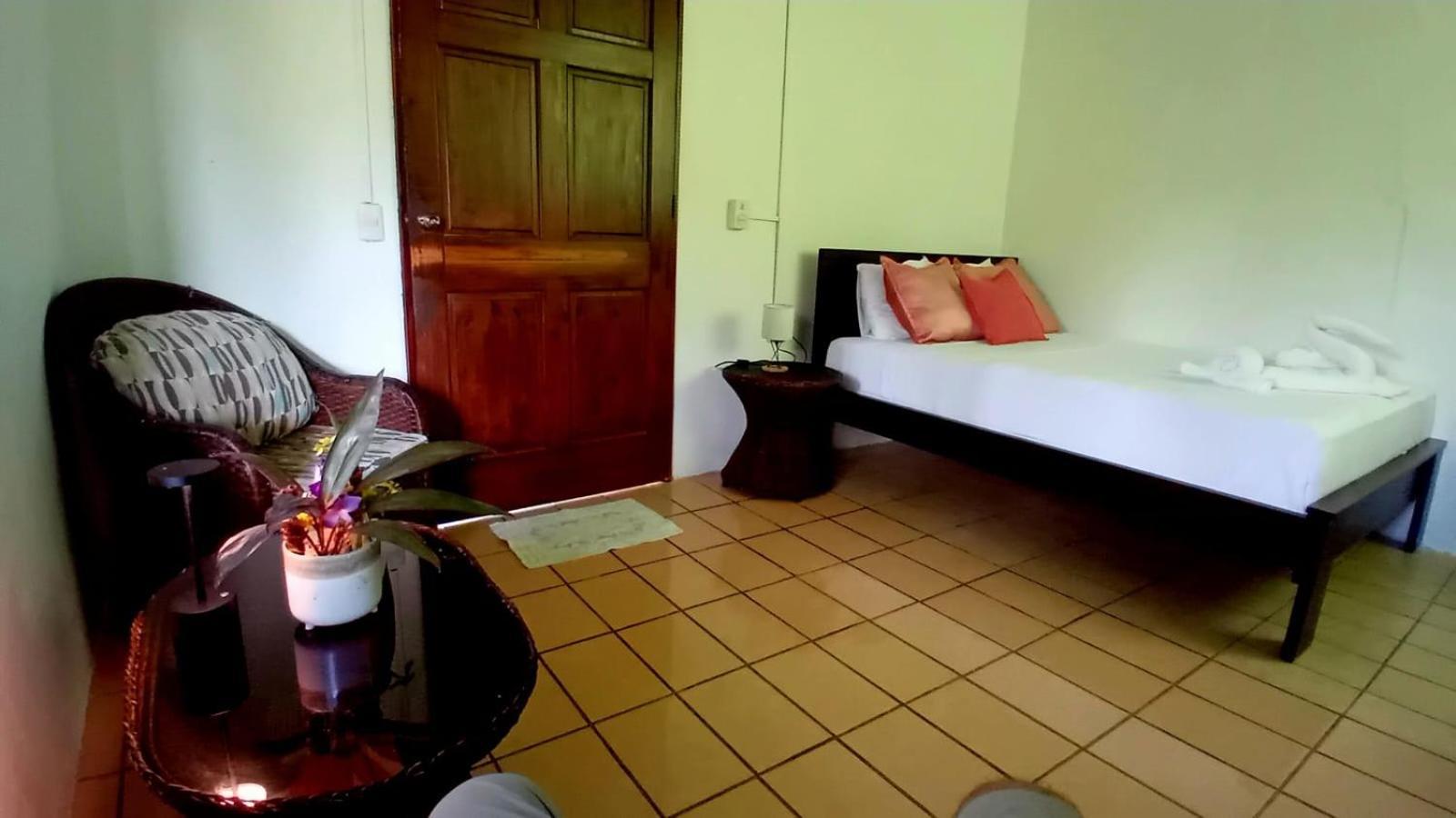Lagunavista Villas Carate エクステリア 写真